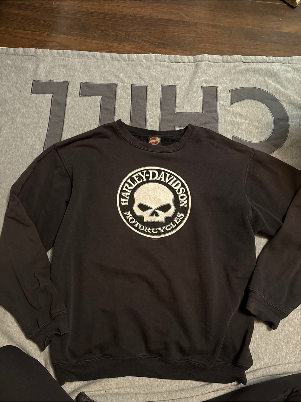 Harley-Davidson Black Crewneck with White Skull Emblem